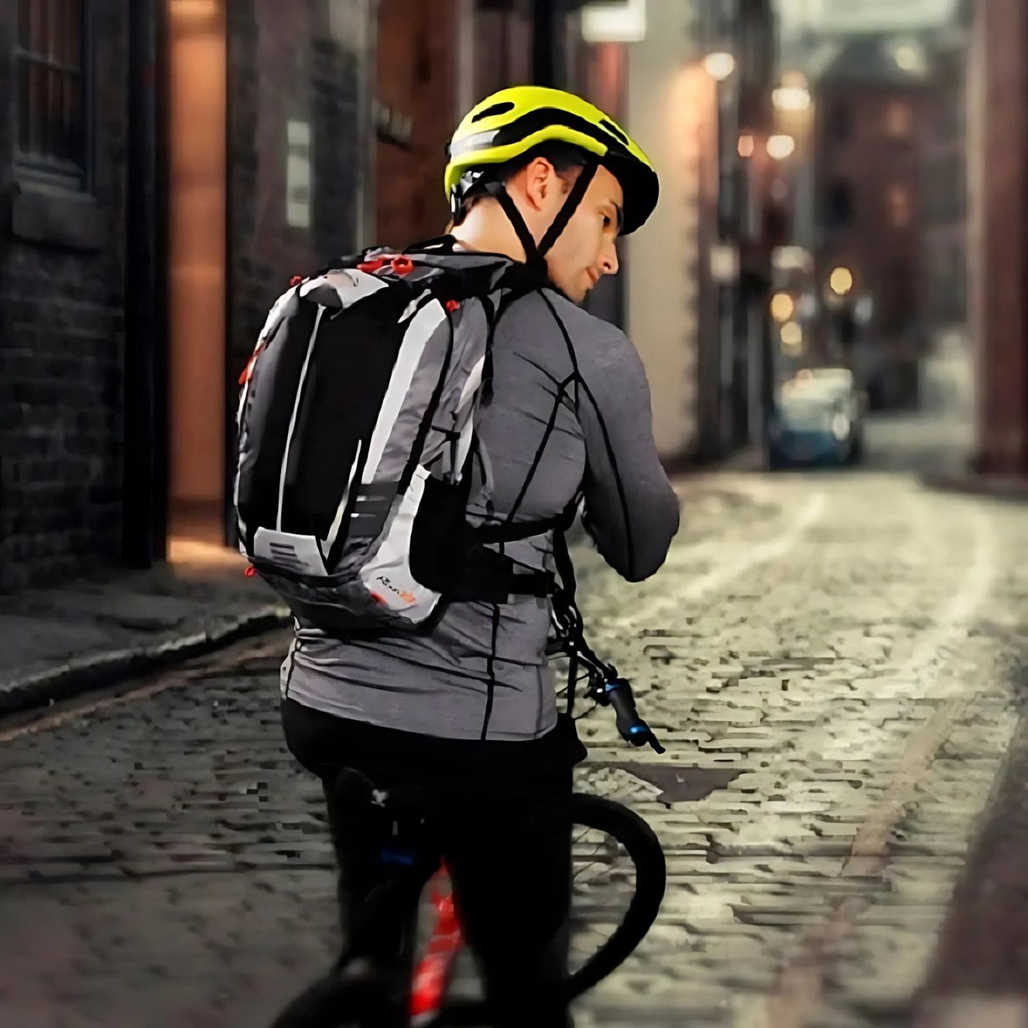 Mochila de Hidratação para Ciclismo, Corrida e Esportes ao Ar Livre - Chama Oficial