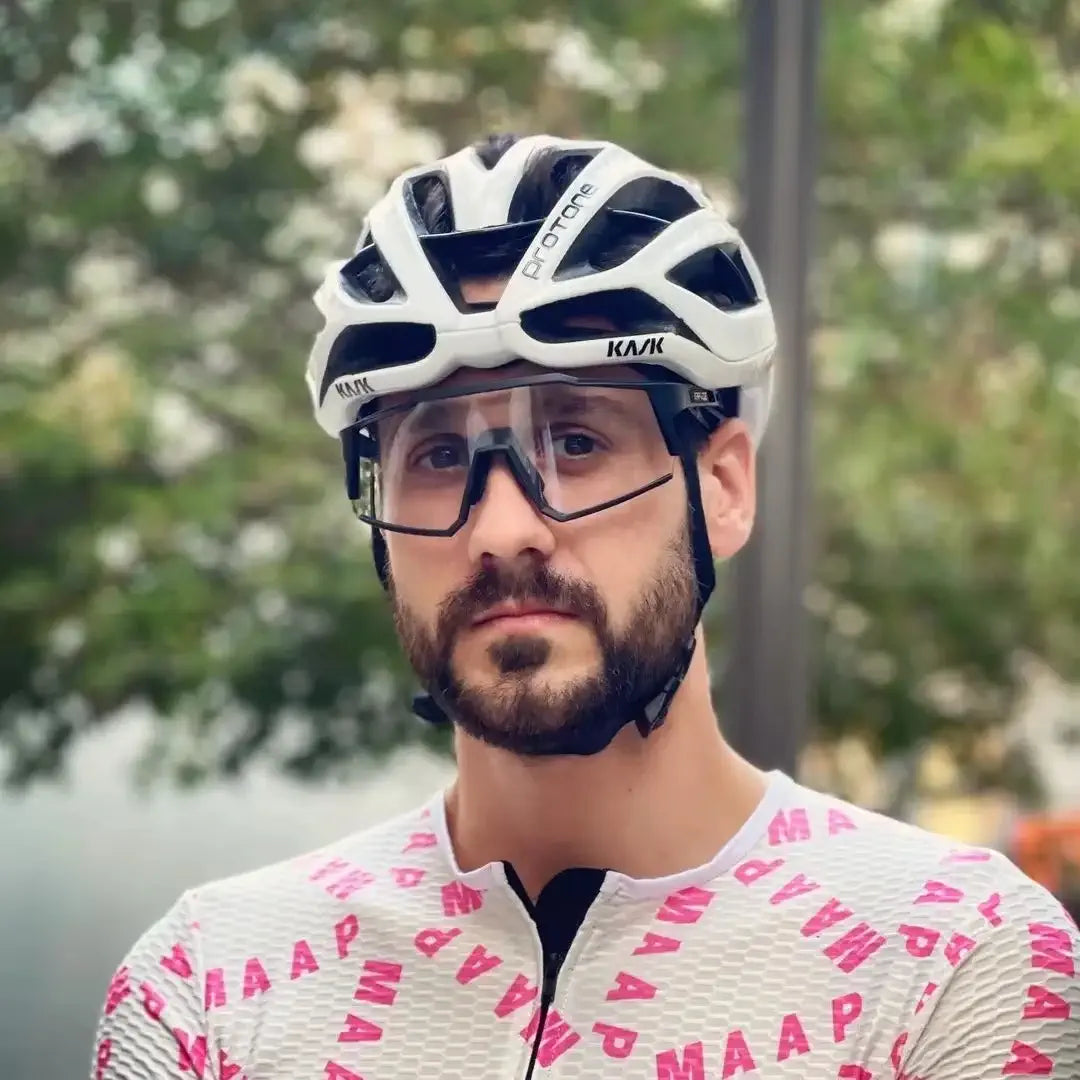 Óculos Esportivos com Lentes Intercambiáveis, Proteção UV400 e Conforto Extremo - Chama Oficial